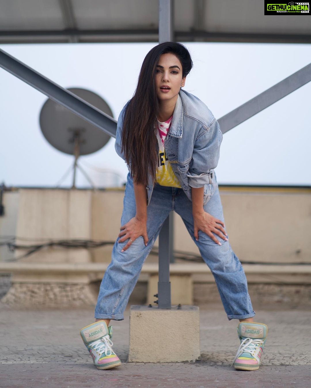 Sonal Chauhan Instagram - Love is Love π³οΈβπβ€οΈβπ₯π³οΈβπ Happy Pride Month ππ¦π . . . . . . . . . . . . . . πΈ @dieppj #ΰ₯ #sonalchauhan #pridemonth #prideπ #pride #love #loveislove #stayhome #staysafe #positivevibes #thankyou #gratitude #blessed #prayers #peace #morning #photography #terrace #tiedye #pridemonth #onelove #denim #wednesday