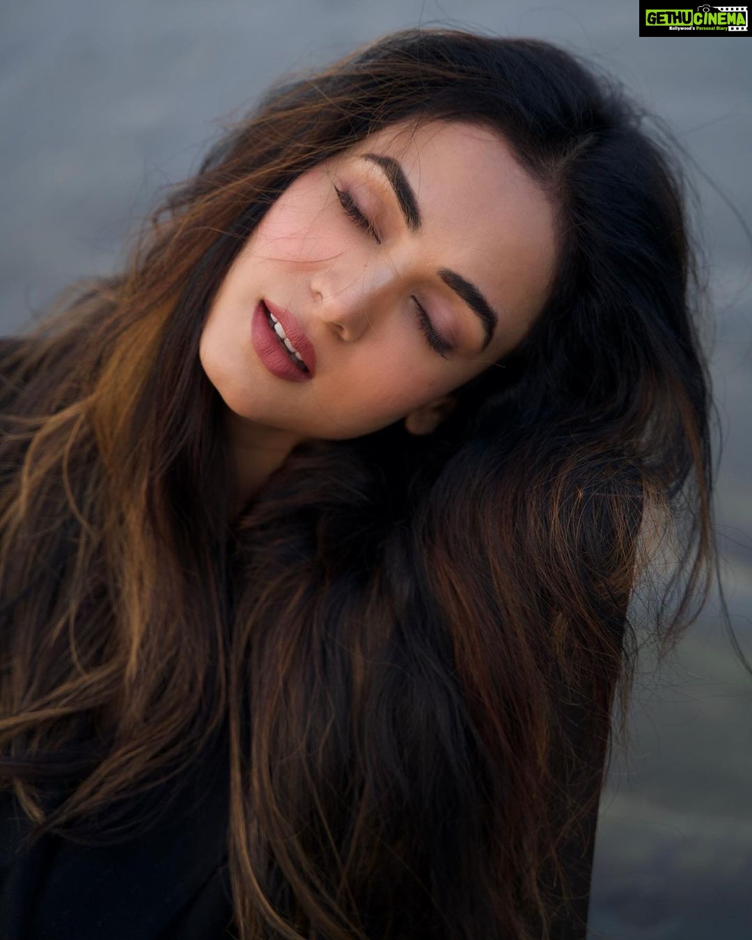Sonal Chauhan Instagram - Soaked in Mon~Daze π΄πβ¨ . . . . . . . . . πΈ @dieppj #ΰ₯ #love #sonalchauhan #monday #favoriteday #peace #positivevibes #positivity #possibilities #beauty #hair #faith #lifestyle #life #magic #happiness #happygirl #sea #ocean #waves #sand #sun #skin #beach #beachlife #2021 #newyear #newbeginnings