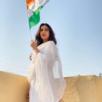 Sonal Chauhan Instagram - Happy Republic Day ✨🇮🇳✨ Jai Jawan ... Jai Kisan .... Mera Bharat Mahaan 🇮🇳✨ . . . . . . . . . . . . . . . . . . . . . . . . 📸 @ravi_bohra #love #sonalchauhan #happyrepublicday #merabharatmahan #jaijawanjaikisan #positivevibes #happiness #jaihind