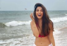 Sonal Chauhan Instagram - Choose Happiness.... Today ... Tomorrow ... Always 💖✨🧜‍♀️ . . . . . . . . 📸 @stuti.singh #ॐ #love #sonalchauhan #friday #favoriteday #peace #positivevibes #positivity #possibilities #beauty #hair #faith #lifestyle #life #magic #happiness #happygirl #sea #ocean #waves #sand #sun #fitness #beach #beachlife #goa #2021 #newyear #newbeginnings