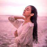 Sonal Chauhan Instagram - Soaked in love 🥰 . . . . . . . . . . . 📸 @bharat_rawail #ॐ #love #sonalchauhan #soaked #positivevibes #saturday #weekend