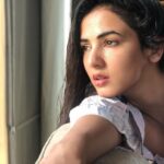 Sonal Chauhan Instagram - Bare skin in sunshine... Make love under the moonshine... Where the thoughts are fine.... And like sunbeams on our faces they shine... Where I’m yours, you’re mine.... Let’s go up to cloud nine.... ~ Sonal Chauhan . . . . . . . . . . . . . . 📸 @himanichauhan #ॐ #love #sonalchauhan #bare #skin #raw #beauty #positivevibes #positivity #thoughts #reflection #eyes #magic #miracle #faith #cloudnine #bareskin #soul #soakedinshiva #poetry #poetrycommunity #poetsofinstagram