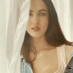 Sonal Chauhan Instagram – Even if the door closes …
Open all the doors in the universe and return to me … 🌸✨
📸 @himanichauhan 
.
.
.
.
.
.
.
.
.
.
.
.
#love #sonalchauhan #promises #soulmate #eyes #positivevibes #positivity #faith #miracle #sunshine #thoughts #theking #saturday #sun #live #laugh #lips #goodmorning #morning #beauty #innerpeace #reflection