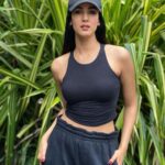 Sonal Chauhan Instagram - Just a girl and her will to survive... 🧢👑💪🏻💎🐯✨ 📸 @himanichauhan . . . . . . . . . . . . . . . . #love #sonalchauhan #eyeofthetiger #positivevibes #positivity #miracle #saturday #morning #walk #trail #beauty #nature #fitness #fitgirls
