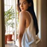 Sonal Chauhan Instagram - Why else are we here... if not to live with an unreasonable passion for things...🌸🌸🌸 📸 @himanichauhan . . . . . . . . . . . . . . . . #sonalchauhan #love #passion #magic #beauty #positivevibes #miracles #photography #sunday #sunset