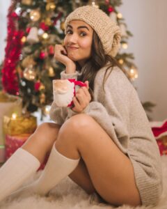 Sonal Chauhan Instagram - Merry Xmas 🎄🎄🎄
Ho ho ho …. 🧑‍🎄 
.
.
.
.
.
.
.
.
.
.
.
.
.
.
.
.
.
📸 @jvfilms_ @mdaftabk 
#love #sonalchauhan #xmas #merrychristmas #happyholidays #december #festival #santa