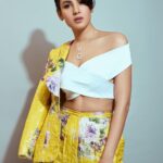 Sonal Chauhan Instagram - 🥚🐣🐤🐥 . . . . . . . For #amazonfilmfareawards 2020 curtain raiser Pant Suit @rubysh55 Jewellery @syndiora_india Shoes @stellaluna HMU @vijaysharmahairandmakeup Styled by @d_devraj Assisted by @shrey_vaishnav_ Photography @harsh_dalal_photography #love #sonalchauhan #sonalchauhancloset #yellow #tuesday #filmfare