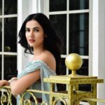 Sonal Chauhan Instagram – All the colors of the rainbow are mine!!! 🌈🦋♥️🌸💫🦄🦋🧚🏻‍♀️
.
.
.
.
.
📸 @himanichauhan