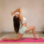 Sonal Chauhan Instagram - On my magic carpet…. 🌸🧘‍♀️🌸 . . . . . . . . . . . . . . . . . . . . . . . . . #ॐ #love #sonalchauhan #backbend #strech #yoga #poses #camel #Friday #morning #motivation #yogamat #yogagirl #progress #tryingtoperfectit #wellness #fitness #sonalchauhanyoga #skincare #flow