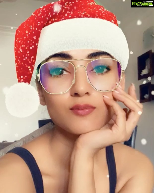 Sonal Chauhan Instagram - Merry merry X mas to us all 🎄🎅🎄 . . . . . #christmas #santa #santaclaus