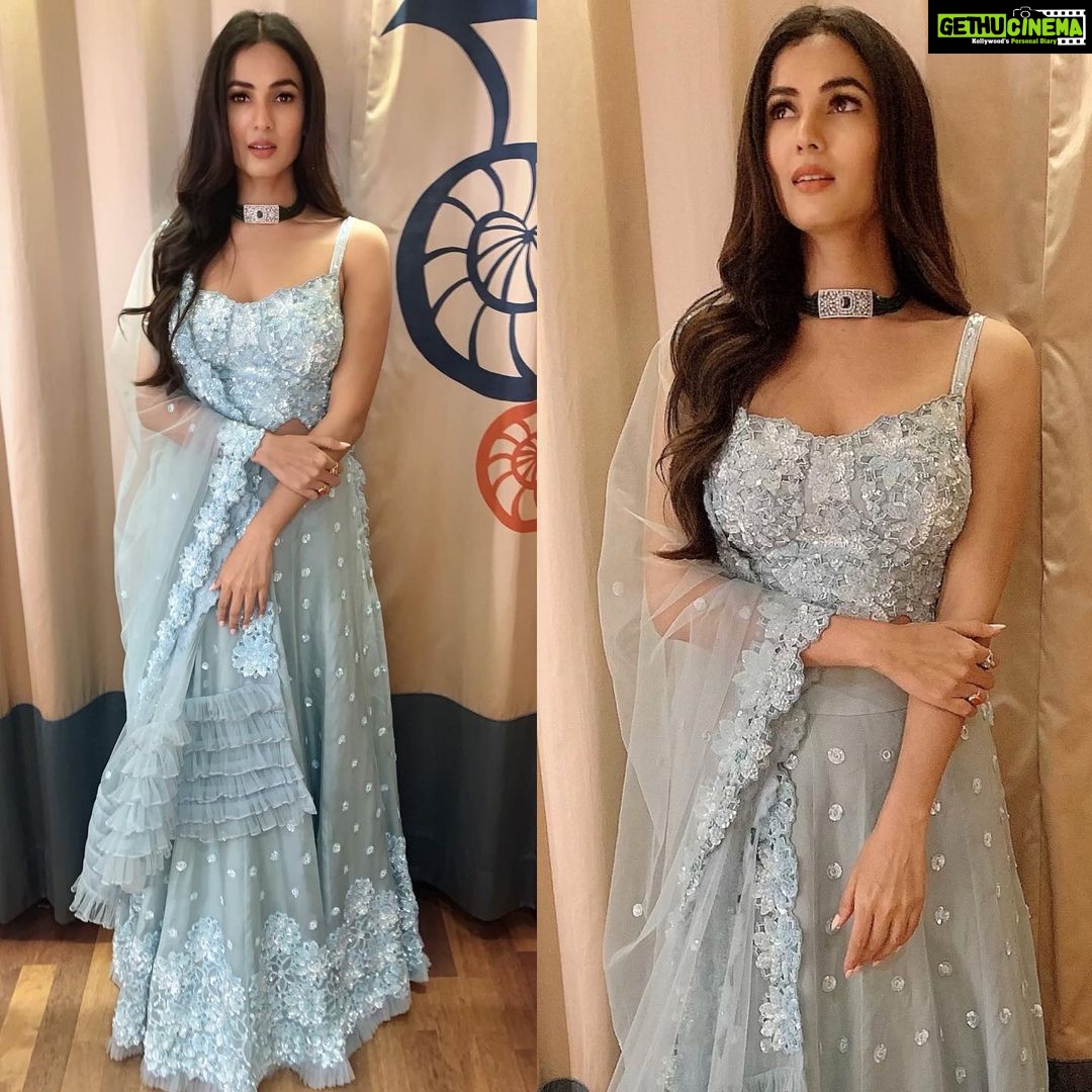 Sonal Chauhan Instagram Outfit