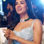 Sonal Chauhan Instagram – HAPPINESS 🦋🦋🦋 .
.
.
.
.
Outfit @ayushibhasinofficial 
Jewellery @houseofshikha 
HNM @vijaysharmahairandmakeup 
Styled by @d_devraj 
#ruler #function #sonalchauhan #sunday #happiness #love #magic #miracles #instagood #ice #blue #indianfashion #vizag