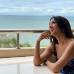 Sonal Chauhan Instagram – Choose happiness !!! Always ☀️🌈💫🌸
.
.
.
.
.
.
.
.
📸- @himanichauhan 
Make up- @vijaysharmahairandmakeup 
Hair- @sunitasingh755 
#smile #laugh #happiness #pisitivevibes #positivity #thailand #pattaya #sea #sun #sand #love #laughter #shootlife #workmode #nbk105