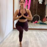 Sonal Chauhan Instagram - 🙏🏻🧘‍♀️🙏🏻🧘‍♀️ @anshukayoga . . . . . . . . . . #internationalyogaday #yoga #positivevibes #idy2019 #ayush #yogaday2019 #zindagirahekhush #anshukayoga #fitness #yogagirls #fitnessgirls #internationalyogaday @ministryofayush @narendramodi