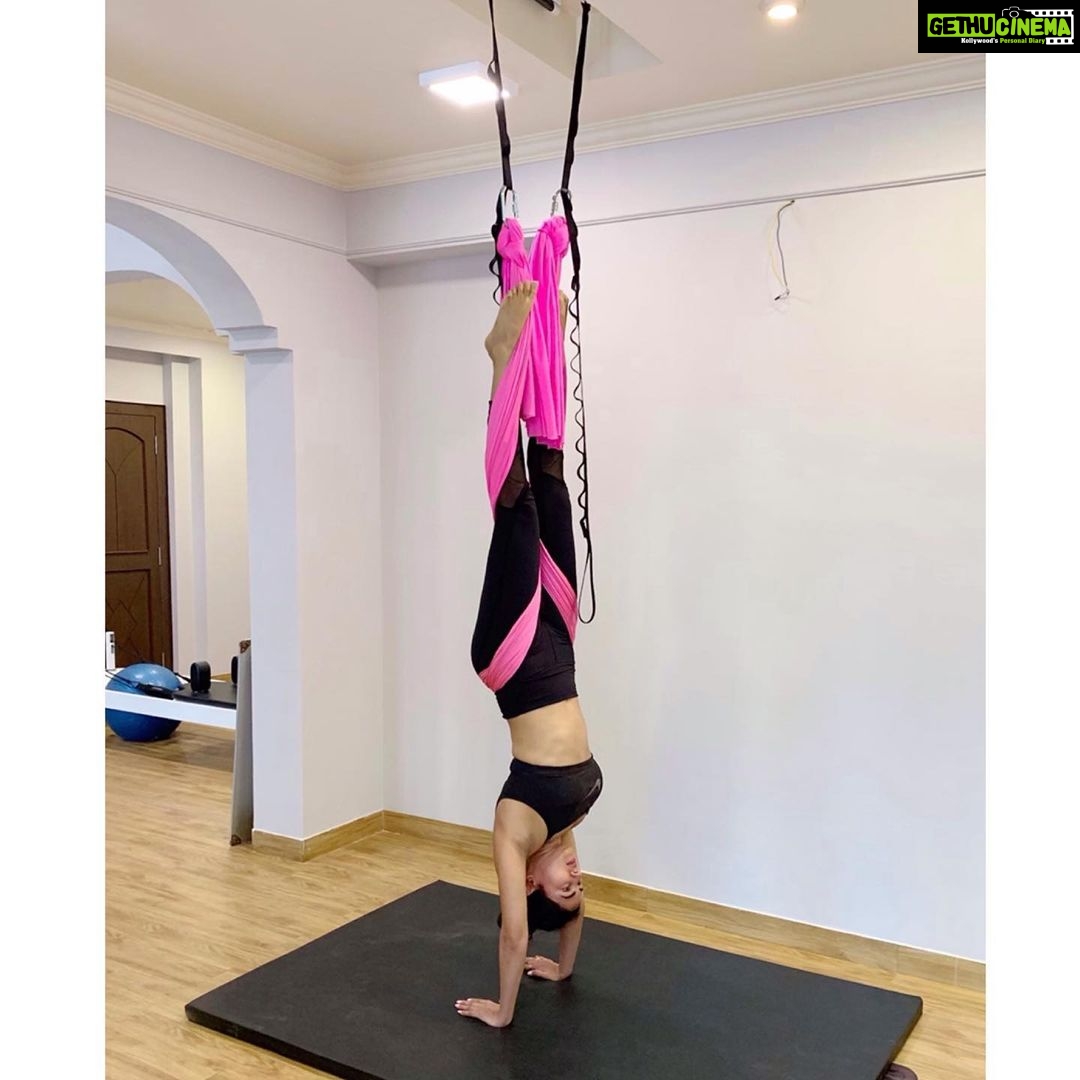 Sonal Chauhan Instagram - Handstands are tough to achieve, and the sensation of the handstand on the hammock helps your body understand the core strength, balance, focus and muscles required to do it without one. Thank you @anshukayoga for helping me achieve new goals everyday 🧘♀️💫🙏🏻 #corestrength #aerialhandstand #flyfit #balance #fitfam #yogaeveryday #yogastrong #core #inversionjunkie #inversions #anshukayoga #yoga #positivevibes #fitness #fitnesslife #healtylifestyle