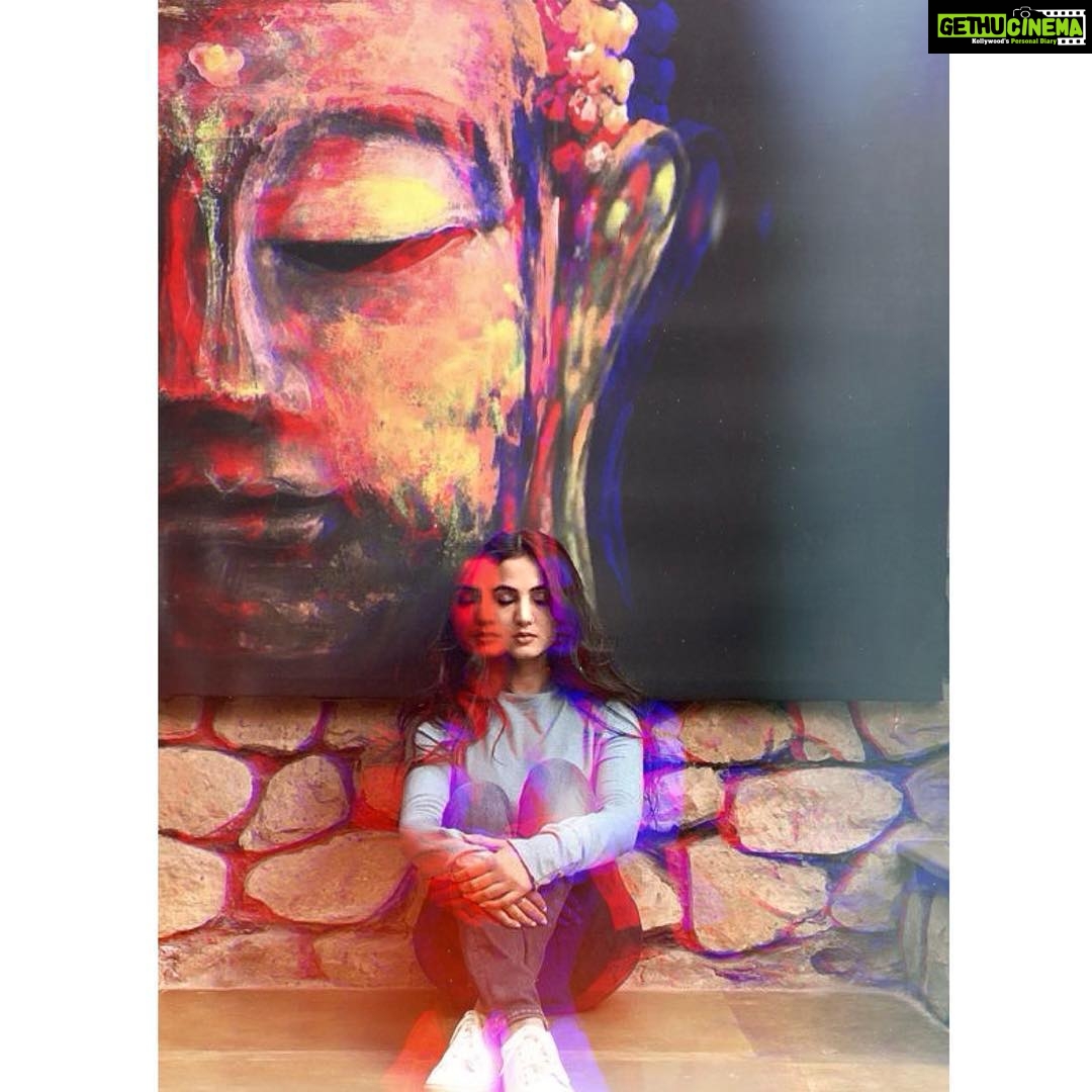 Sonal Chauhan Instagram - Become the sky... Take an axe to the prison wall... Escape.... Walk out like someone suddenly born into color. Do it now!!!! . . . . . . 📸- @makeupmonstersandy Make up- @makeupmonstersandy Hair- @shefali_hairstylist.81 #positivevibes #staypositive #thinkpositive #selfdiscovery #nirvana #peace #buddha #stateofmind Vishranti-A Doon Valley Jungle Retreat