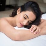Sonal Chauhan Instagram - I sleep like this 😍😴🤪🤪🤪 #NOT . . . . . 📸- @manogna.reddy HnM- @makeupmonstersandy #goodnight #iwish #goodnight #sleepingcutie