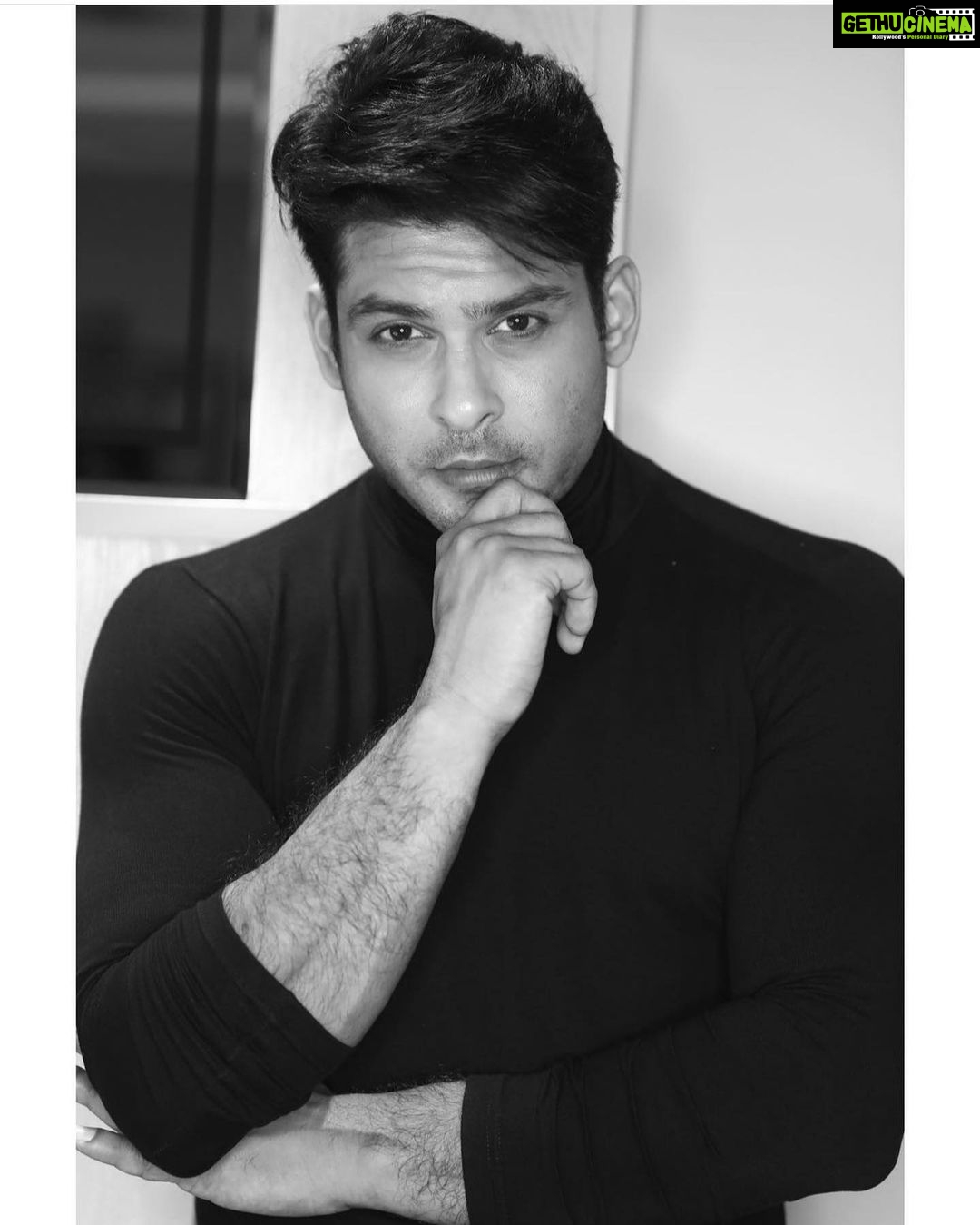 Sonal Chauhan Instagram - Still not able to believe this …. Just numb since I heard this terrible news. Gone too soon my friend. You’ve left too many broken hearts behind. Hope you find your peace on the other side. You will be missed Sid ♥️♥️♥️ #ॐ #rip #love