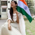 Sonal Chauhan Instagram – सारे जहाँ से अच्छा , हिंदुस्तान हमारा 🇮🇳 Happy Republic Day 🇮🇳🙏🏻🇮🇳 Jai Hind !!!
.
.
.
.
.
📸- @himanichauhan 
#happyrepublicday #india #proudindian #merabharatmahan #jaihind