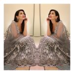 Sonal Chauhan Instagram - Thank you @reetiarneja for this stunningly beautiful outfit. Totally in love 🌸💕🌸 . . . . Outfit- @reetiarneja Hair n make- @makeupmonstersandy Ear rings- @shillpapuriidesignerjewellery Styled by @d_devraj