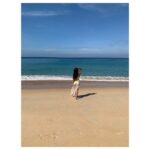 Sonal Chauhan Instagram - Walking straight into the magic of new beginnings 🦋🌸🌈💫 @alebyalessandra . . . . . 📸- @himanichauhan #sun #sand #magicofnewbeginnings #magic Mai khao beach หาดไม้ขาว