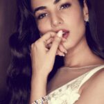 Sonal Chauhan Instagram - There’s just one person in my thoughts 💕💭💕💭 . . . 📸- @shivamguptaphotography #portraitphotography #portrait #magic #peace #guesswho