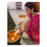 Sonal Chauhan Instagram - 💫✨💫✨ #happydiwali2018