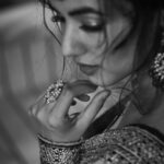 Sonal Chauhan Instagram - Zindagi se yahī gila hai mujhe.... Tū bahut der se milā hai mujhe..... 💞💫💞 📸- @rohanpingle