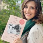 Sonali Bendre Instagram – @sonalisbookclub seems to have a theme of strong women leads, and I’m not complaining! The next book for SBC is What We Carry: A Memoir by Maya Shanbhag Lang. It’s a moving story about mothers and daughters, lies and truths, receiving and giving, and how we cannot grow up until we fully understand the people who raised us. I can’t wait to embark on this journey with you, and I look forward to seeing you at the book discussion. See you soon!

#SBCBookOfTheMonth 
#WhatWeCarry
@mayaslang
@harpercollinsin