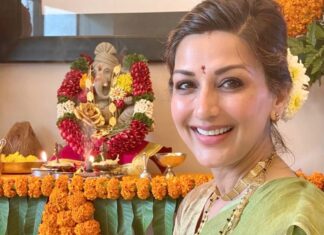 Sonali Bendre Instagram - This year more than ever, with the arrival of Bappa, I hope for new beginnings for everyone! I’m going to miss all the visits from friends & family at home for Bappa’s Darshan. But, I know we’ll find a way to adapt to the current situation yet still retain the true essence of Ganesh Chaturthi. #HappyGaneshChaturthi गणेश चतुर्थी च्या हार्दिक शुभेच्छा गणपती बाप्पा मोरया 🙌🏼