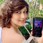 Sonali Bendre Instagram - Sound on 🔊🔊 #Untamed was recommended to me by @nainabachchan. It's a memoir by @glennondoyle and talks about the pressures to live up to expectations - how to reclaim yourself, love yourself, trust yourself and abandon others' expectations so you can stop abandoning yourself - which I feel is a very relevant and important conversation that needs to be had. This time I've downloaded it on audible and I'm really looking forward to hearing it narrated by the author herself! See you at the #SBCBookDiscussion #SBCBookOfTheMonth @sonalisbookclub @audible_in
