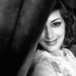 Sonali Bendre Instagram - Peek-a-boo 😁