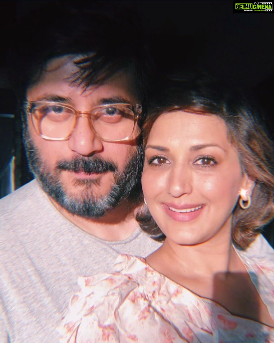 Sonali Bendre Instagram - Golden hour with @goldiebehl 🧡✨