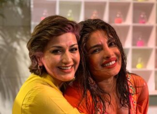 Sonali Bendre Instagram - Colour me happy! #Holi2020 Thank you @priyankachopra @_iiishmagish for such a fun night 🌈😁 P.S @natasha.poonawalla, it is always lovely to catch up with you 💓