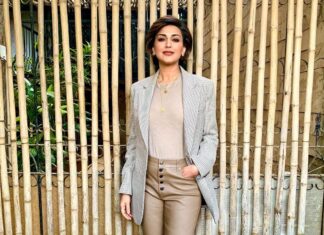 Sonali Bendre Instagram - Never too cool for school! 😬 So happy to be a part of @jamnabai.narsee.school celebrating 50 years of quality education!