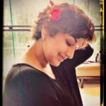 Sonali Bendre Instagram - Rose in my hair and sunshine on my mind☀ #SwitchOnTheSunshine