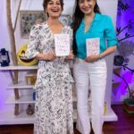 Sonali Bendre Instagram - What an amazing #SBCInConversationWith @shunalikhullarshroff1! It felt like a heart-to-heart discussion on everything under the sun, from marriage to feminism. Her book, Love in the Time of Affluenza, is a witty and light read, but layered with many subtle thought-provoking themes. What a delight it was to discuss the book with her... Can't wait for the next one.