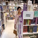 Sonali Bendre Instagram - My bag isn't small, it's fun sized #BagAppreciationPost Granth Book Store