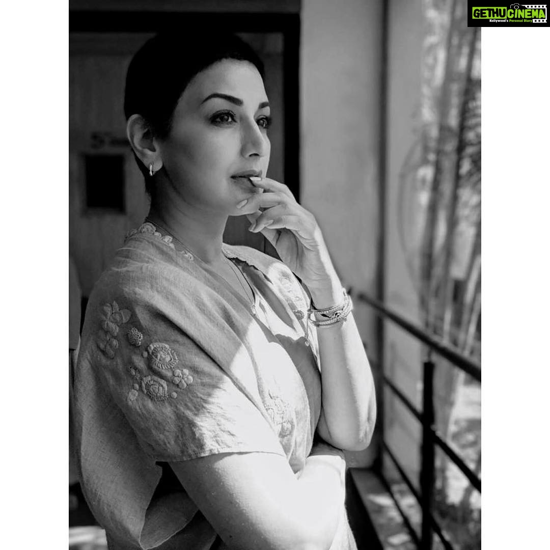 Sonali Bendre Instagram - World Cancer Day… who would have thought it would become such a thing… but it has! And just the mere mention of the C word brings dread in the hearts of anyone who hears it. We fear it so much that we’d rather not talk about it… which is why it’s important to have a day where we pull out the band aid and help us deal with this disease. I was scared too, but soon realised that burying my head in the sand was not the way to deal with this. And so… with the little experience I have had, I urge you all to take the time to understand it. There's more to cancer than being emotional or weak or even being called a fighter or a survivor. It requires you to study it, find out what works for you and to be diligent about your treatment. It requires days of strongly believing in oneself, of knowing that tomorrow will be better than today. It is not a fight against negative thoughts. It's taking a stand to not give in, no matter what. Most importantly, it is about living every day, and not just surviving. Just taking it #OneDayAtATime makes it easier to #SwitchOnTheSunshine. #WorldCancerDay