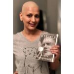 Sonali Bendre Instagram - Time to announce the next book! The last one took a while, as my eyesight was doing strange things due to the chemo and I couldn't read for a while. Was panicking a bit, but now all is well again! Whew! The next book for SBC is set in the city I'm currently in, New York... it's called A Little Life by @hanyayanagihara. It's been nominated for so many literary awards and is a story of friendship and ambition. We've read books with female friendships before, but this is our first one on friendship among boys... Should be interesting. Can't wait to start reading it, and I hope you read it with me too. #SBCBookDiscussion #SBC #SonalisBookClub