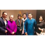 Sonali Bendre Instagram – Nothing like music to heal and feed the soul 🎶
Thank you @aaksarod, @amaanalibangash & @ayaanalibangash for a wonderful evening… Missed you @goldiebehl, you would have loved it! 🤗  @refugeeorchestraproject
#UNDay