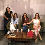 Sonali Bendre Instagram - I've said it before and I’ll say it again... "I have the best friends in the world!" Thank you sooooo much @gayatrioberoi, @suzkr and @diamirzaofficial for coming together to celebrate Friendship Day with #SBC... I had so much fun watching this... So glad some of my influence has rubbed off on you hahaha Special thank you to @janiceseq85 for ensuring a smooth and lively conversation. I truly truly appreciate it. #SonalisBookClub My Awfis