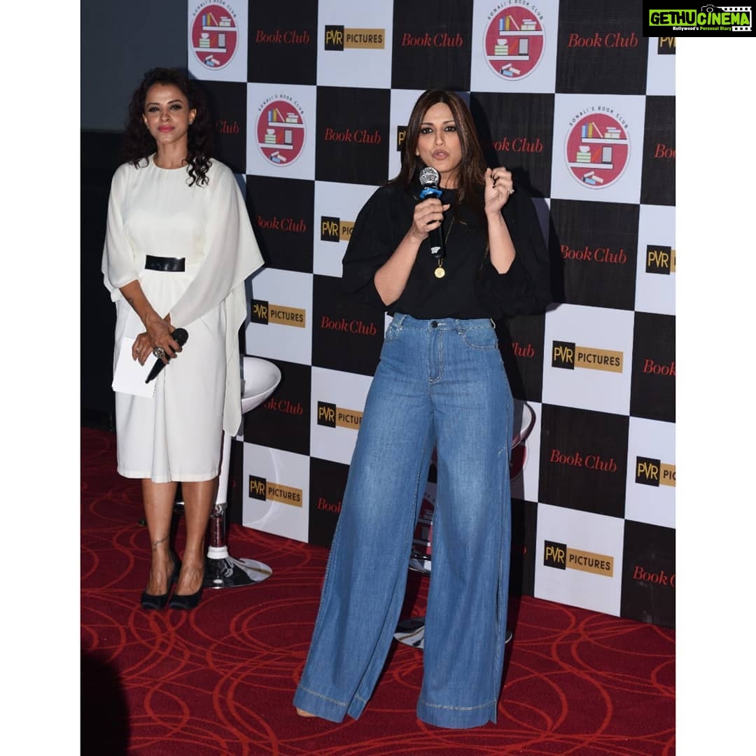 Sonali Bendre Instagram - Usually I host screenings for my own films, but this was a unique opportunity where through #SonalisBookClub, I got to host a screening of #BookClubMovie. Thank you so much, @pvrpictures, for a wonderful evening... The #BookClubMovie was funny and heartwarming and is a must-watch, and I'm so glad we were able to see before the world does. This association has begun on a very good note, and I hope we find more reasons to collaborate in the future. #PVRxSBCBookClubPremiere Special thanks to @manasiscott for making the conversation a breeze!