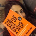 Sonali Bendre Instagram - From romance and Sufism, let's take a sharp turn towards our next book - The Subtle Art Of Not Giving A F*ck by @markmansonnet This one was suggested by the husband @goldiebehl #SonalisBookClub #SBC