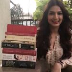 Sonali Bendre Instagram - Resolution going strong! #HappyNewYear bit.ly/SonalisBookClub