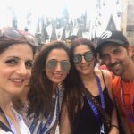 Sonali Bendre Instagram - #Fun #Friends #UniversalStudios #Orlando #SummerVacay @suzkr @gayatrioberoi @hrithikroshan
