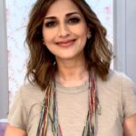 Sonali Bendre Instagram – The more that you read, the more things you will know. The more that you learn, the more places you’ll go.”
―Dr. Seuss

Well I live by this quote… and the rest is history! #HappyBookLoversDay to all my fellow book lovers! #HappyReading ♥️