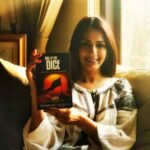 Sonali Bendre Instagram – Great news! The author of #RollOfTheDice, @itsanandneel will be joining us for the book discussion LIVE on Monday, April 17 at 1 pm on FB.com/iamsonalibendre! Make sure you finish reading the book ASAP….trust me, you don’t want to miss this discussion… #SBC #SonalisBookClub