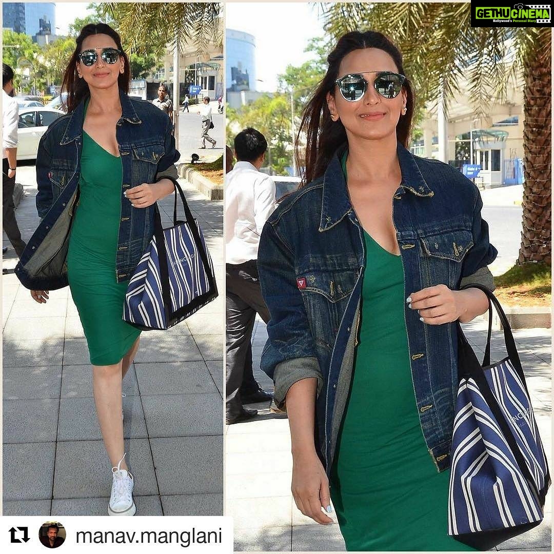 Sonali Bendre Instagram - Post launch celebrations of #SonalisBookClub with my team! Now looking forward to the first book discussion on Monday! #SBC Dress- @AlexanderMcQueen Jacket- @Levis Shoes- @converse Bag- @balenciaga Styling- @AkankshaGajria