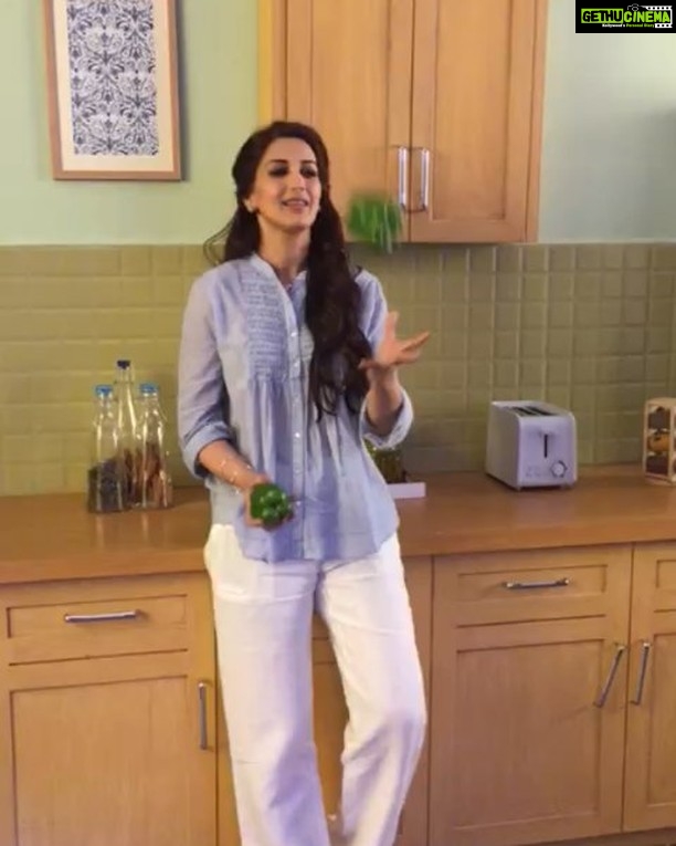 Sonali Bendre Instagram - Juggling priorities is something every parent has to deal with... sometimes though it doesn't always go as per plan!! 😂 #OnSetShenanigans #ShootLife #Mommy #Parenting